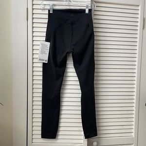 NWT New Unused Lululemon InStill Leggings 25”, Size 4